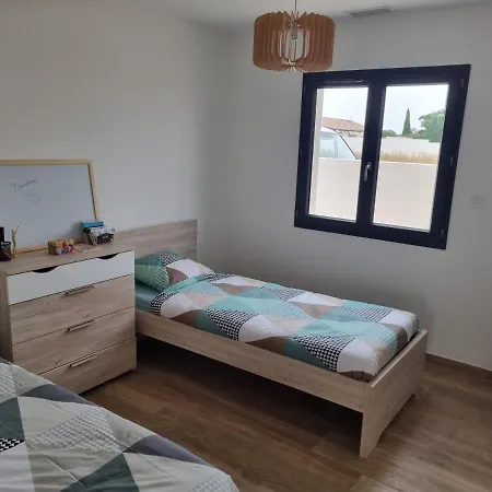 Neuve Avec Piscine فيلة بزييه